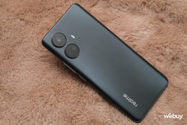 Điện thoại realme giá hơn 6 triệu nhưng có màn hình cong, camera 108MP, chip Dimensity 1080 - Ảnh 2.