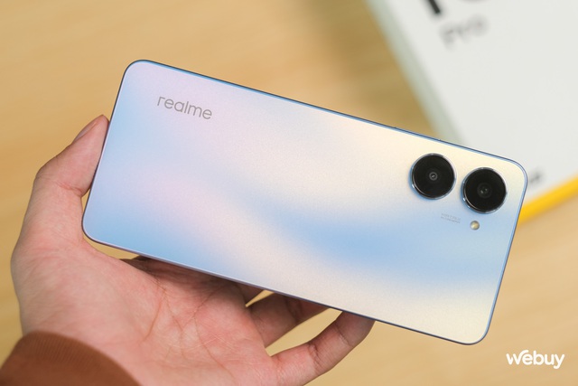 Trên tay bộ đôi realme 10 5G và realme 10 Pro: Thiết kế thời trang, cấu hình khá, giá chỉ từ hơn 5 triệu đồng - Ảnh 2.