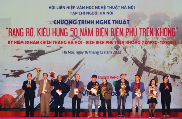 Chương trình nghệ thuật kỷ niệm 50 năm Chiến thắng Hà Nội - Điện Biên Phủ trên không - Ảnh 3.