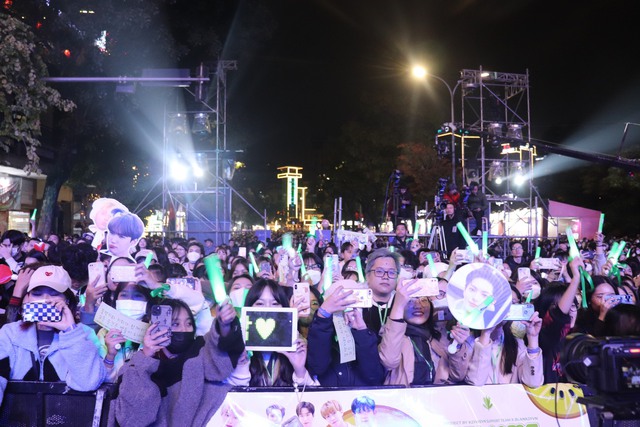 Sôi động khai mạc Lễ hội Văn hoá và Du lịch Hàn Quốc – Việt Nam năm 2022 - Ảnh 11.