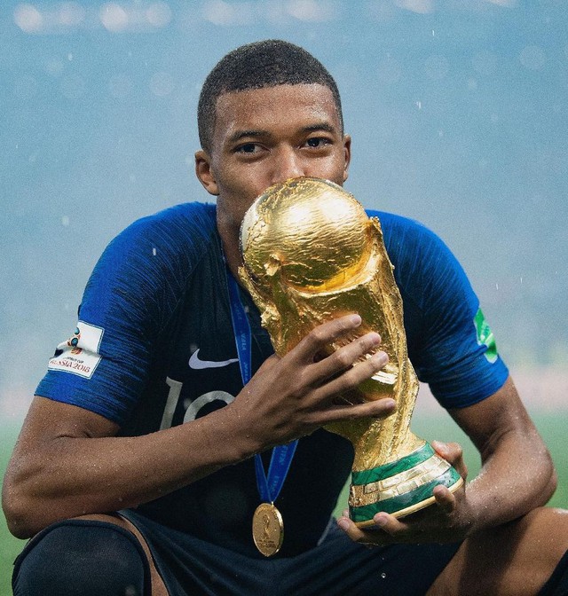 Kylian Mbappé từng mang hết tiền thưởng World Cup làm từ thiện: &quot;Tôi không cần được trả tiền. Tôi thi đấu vì màu cờ sắc áo&quot; - Ảnh 1.