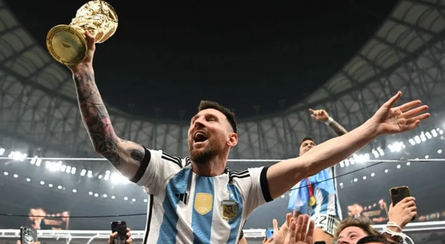 Messi nhận thông điệp đặc biệt từ Ronaldo, Pele, Neymar sau chức vô địch lịch sử - Ảnh 3.