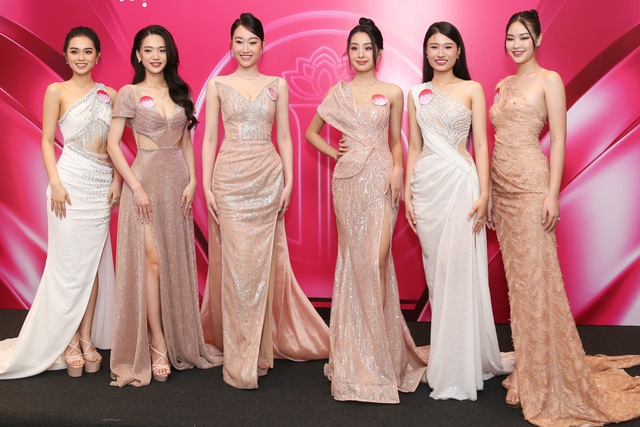Thảm đỏ Hoa hậu Việt Nam: Đỗ Hà, Tiểu Vy và dàn mỹ nhân đổ bộ, Top 35 đọ sắc trong lần đầu lộ diện - Ảnh 11.