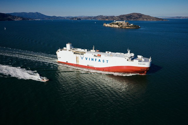 Tàu chở 999 xe điện VinFast VF 8 đã tới Mỹ - Ảnh 10.