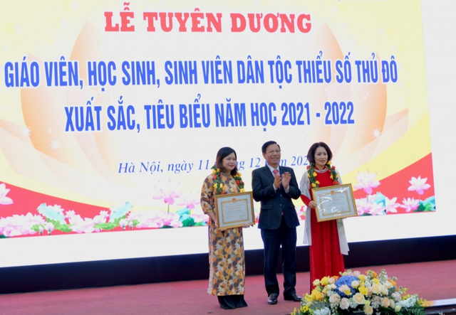 Giáo dục Thủ đô luôn quan tâm đến giáo viên, học sinh, sinh viên dân tộc thiểu số - Ảnh 2.