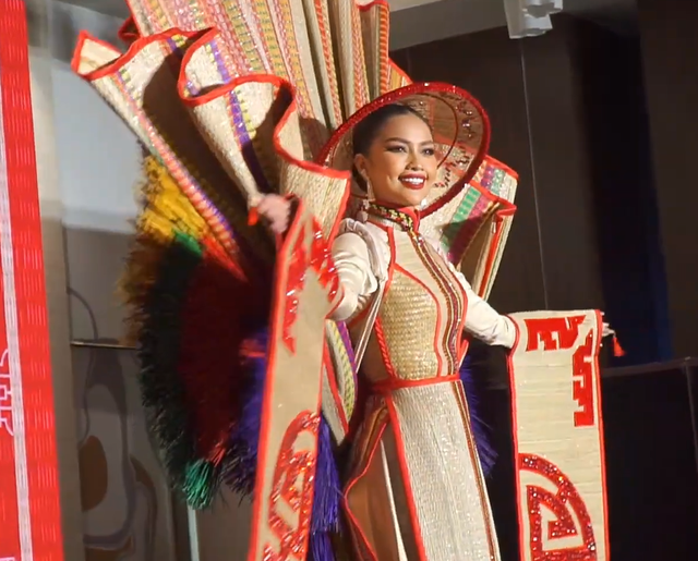 Ngọc Châu đọ sắc cùng dàn mỹ nhân tại sự kiện, lần đầu trình diễn trang phục dân tộc thi Miss Universe - Ảnh 14.