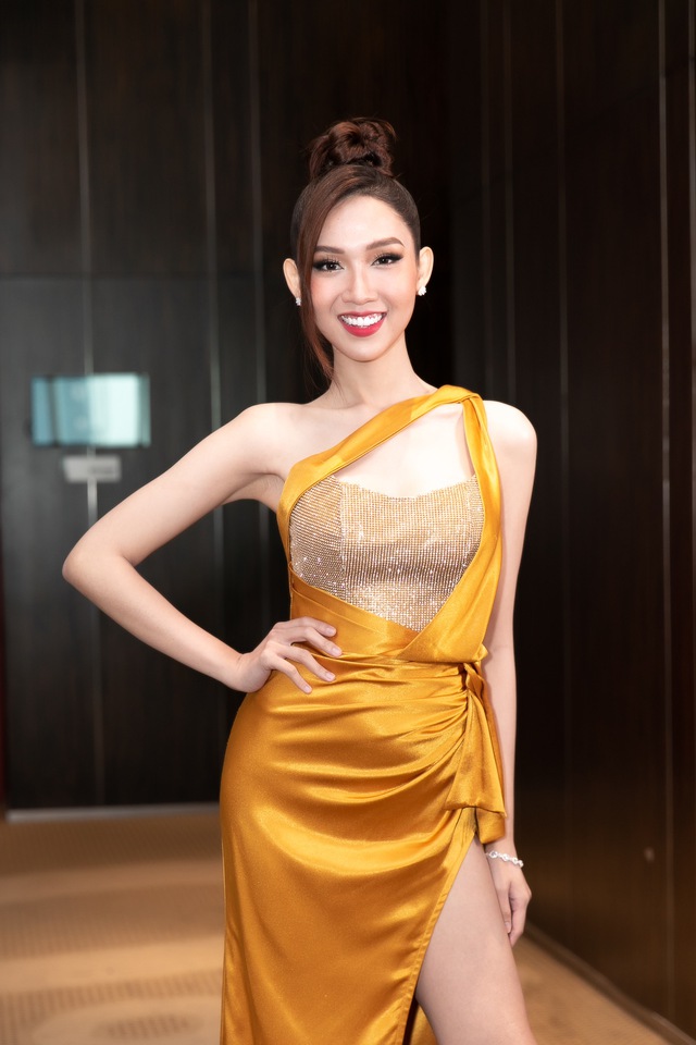 Ngọc Châu đọ sắc cùng dàn mỹ nhân tại sự kiện, lần đầu trình diễn trang phục dân tộc thi Miss Universe - Ảnh 6.