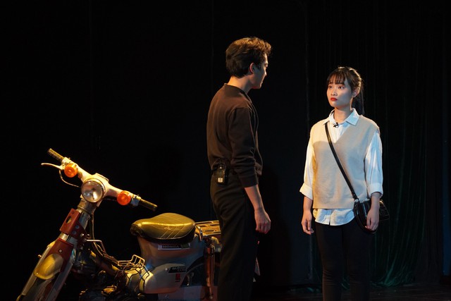 Cô gái và chiếc xe máy- Nối dài các chương trình hợp tác kịch Việt Nam- Hàn Quốc - Ảnh 1.