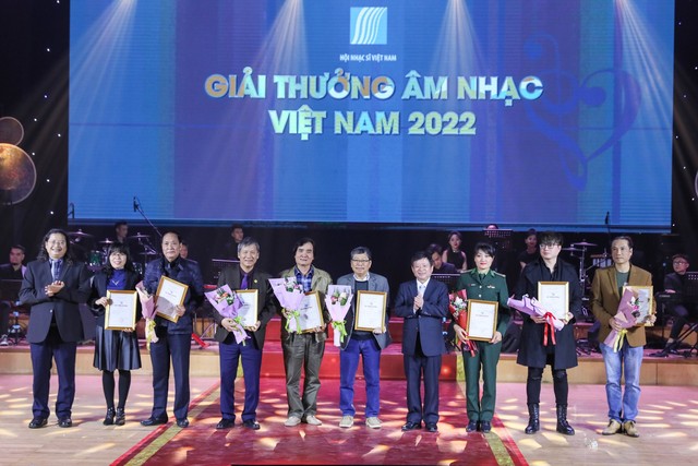 Hội Nhạc sĩ Việt Nam kỷ niệm 65 năm thành lập và trao Giải thưởng Âm nhạc 2022 - Ảnh 1.