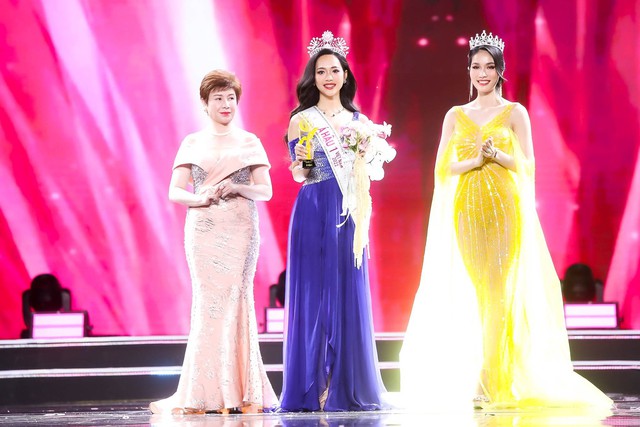 Huỳnh Thị Thanh Thuỷ chính thức trở thành Hoa hậu Việt Nam 2022 - Ảnh 23.