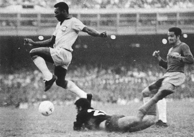 8 dấu ấn đặc biệt nhất trong sự nghiệp của &quot;Vua bóng đá&quot; Pele - Ảnh 4.