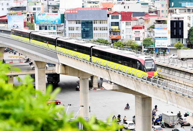 Tuyến đường sắt đô thị Nhổn - ga Hà Nội vận hành liên động 8 đoàn tàu liên tục - Ảnh 6.