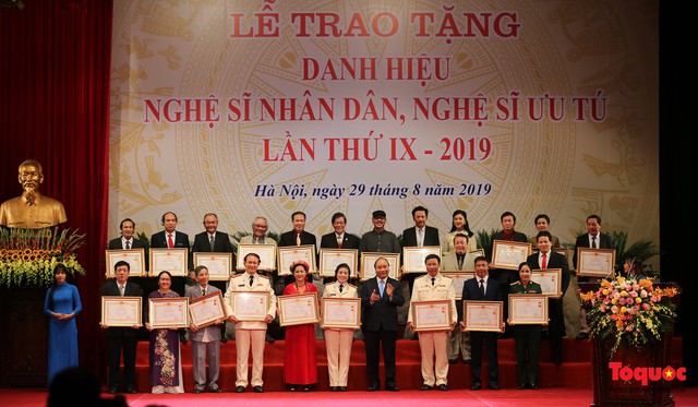 Bộ trưởng Nguyễn Văn Hùng làm Chủ tịch Hội đồng cấp Nhà nước xét tặng danh hiệu NSND, NSƯT lần thứ 10 - Ảnh 1.