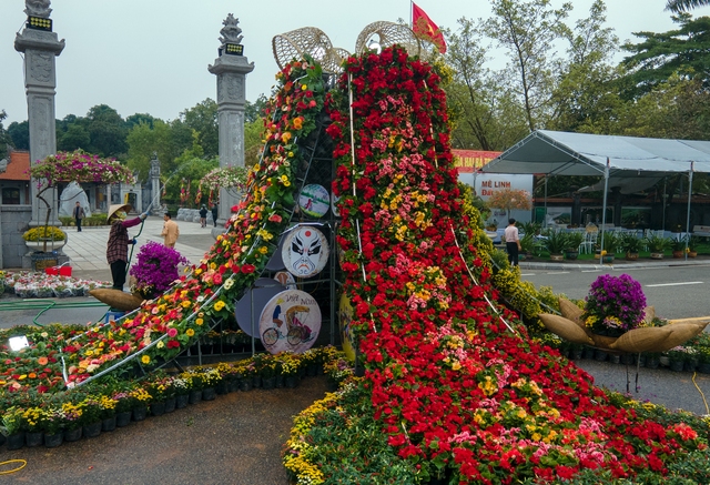 Nghệ nhân trồng hoa Mê Linh, Hà Nội tất bật chuẩn bị cho lễ hội hoa 2022 - Ảnh 9.