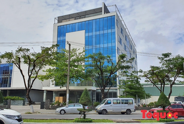 Đà Nẵng: Công trình bệnh viện 7 tầng xây không phép giữa trung tâm thành phố - Ảnh 1.