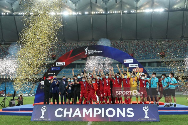 HLV Đinh Thế Nam chia sẻ về quãng thời gian khó khăn nhất với U23 Việt Nam - Ảnh 1.