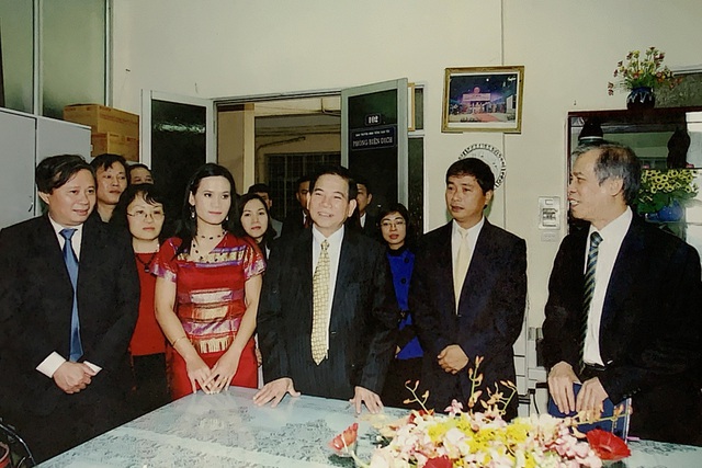 20 năm chương trình tiếng dân tộc đầu tiên lên sóng truyền hình Việt Nam - Ảnh 2.