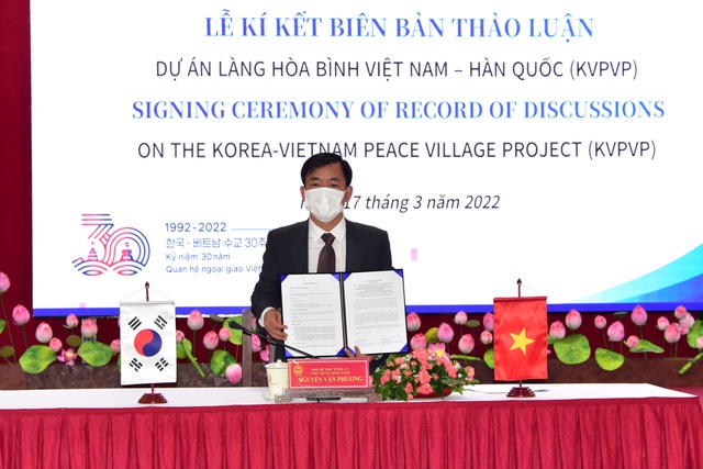 Ký kết hợp tác dự án &quot;Làng hòa bình Việt Nam – Hàn Quốc&quot; - Ảnh 2.