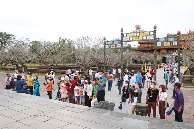 Thừa Thiên Huế mở cửa hoàn toàn đón khách du lịch quốc tế và nội địa - Ảnh 1.