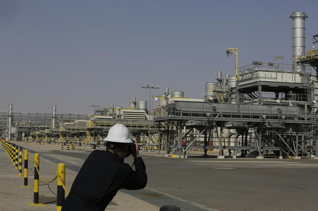  Saudi Arabia cảnh báo không chịu trách nhiệm nguồn cung dầu toàn cầu - Ảnh 1.