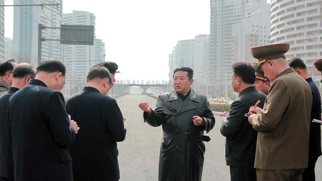 Nghi ngờ Triều Tiên thử tên lửa xuyên lục địa: Tín hiệu leo thang căng thẳng? - Ảnh 1.