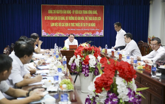 Bộ trưởng Nguyễn Văn Hùng: “Đào tạo nguồn nhân lực văn hóa, thể thao gắn với nhu cầu thị trường”  - Ảnh 3.
