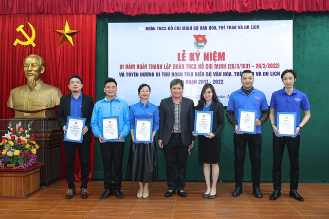 Bộ VHTTDL kỷ niệm 91 năm Ngày thành lập Đoàn thanh niên Cộng sản Hồ Chí Minh - Ảnh 6.