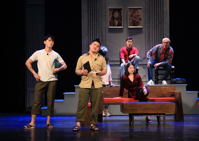 Nhà hát Tuổi trẻ công diễn &quot;Ông không phải là bố tôi&quot; của Lưu Quang Vũ - Ảnh 1.