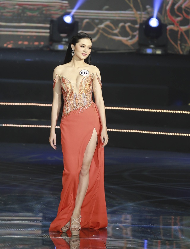 Sinh viên trường Đại học Kinh tế giành vương miện Hoa hậu Du lịch Đà Nẵng 2022 - Ảnh 12.