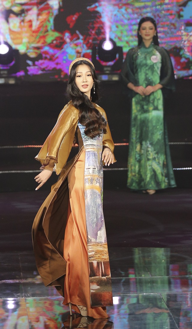 Sinh viên trường Đại học Kinh tế giành vương miện Hoa hậu Du lịch Đà Nẵng 2022 - Ảnh 5.