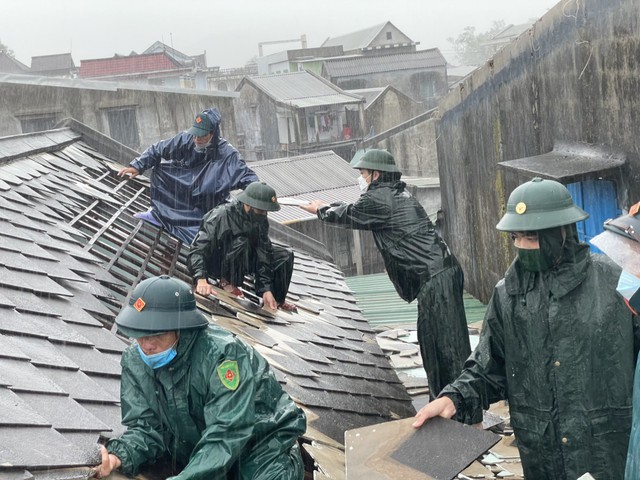 Mưa lũ ở miền Trung: Hàng nghìn ha lúa ở Quảng Trị bị ngập; Thủy điện ở Huế xả lũ ứng phó mưa lớn - Ảnh 5.