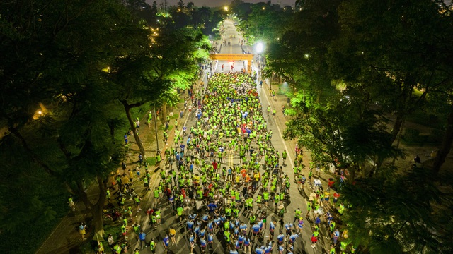 Hàng nghìn VĐV tham gia giải chạy, khám phá du lịch Huế dịp lễ Giỗ Tổ Hùng Vương - Ảnh 2.