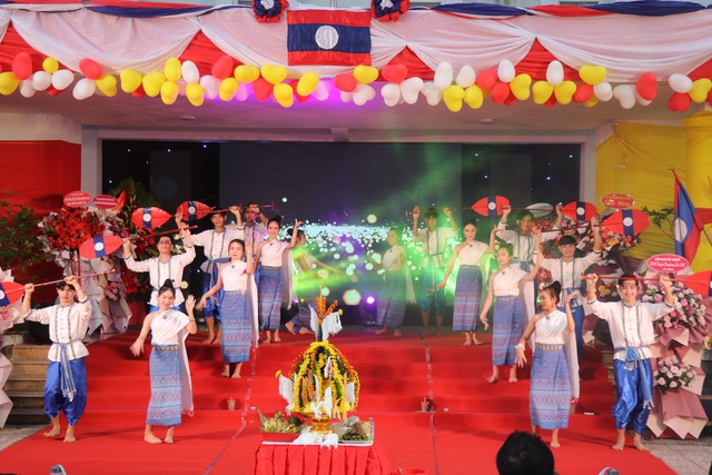 Lưu học sinh nhà cái uy tín vui đón Tết cổ truyền Bunpimay tại Huế - Ảnh 2. Lưu nhà cái uy tín nhà cái uy tín vui đón Tết cổ truyền Bunpimay tại Huế - Ảnh 2.
