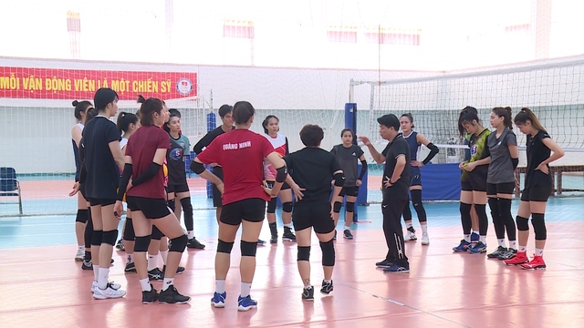 Tuyển bóng chuyền nữ Việt Nam đặt mục tiêu bảo vệ ngôi Á quân tại SEA Games 31 - Ảnh 1.