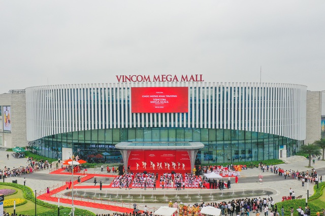 Khai trương TTTM &quot;Thế hệ mới&quot; Vincom Mega Mall Smart City đầu tiên của Việt Nam - Ảnh 1.
