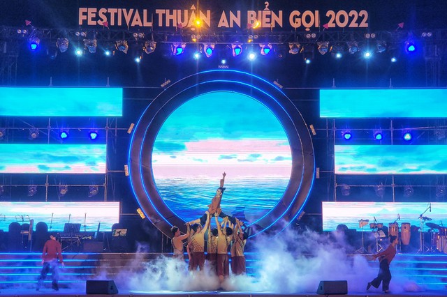 Khai mạc Festival &quot;Thuận An biển gọi 2022&quot; mở đầu chuỗi các hoạt động du lịch tại Huế dịp lễ 30/4 - Ảnh 2.