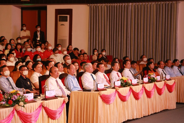 Chủ tịch nước Nguyễn Xuân Phúc phát động Tháng Nhân đạo năm 2022  - Ảnh 1.