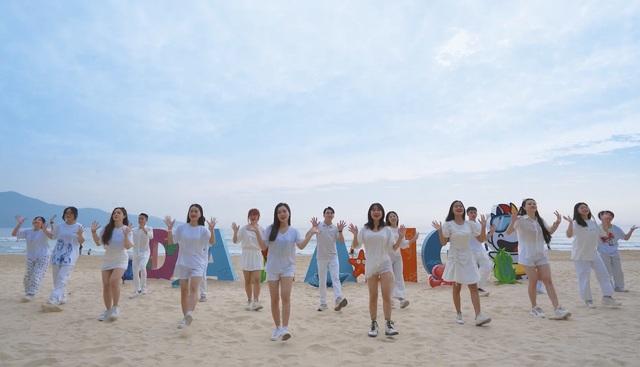 Nghệ sĩ Đà Nẵng ra mắt MV quảng bá và kích cầu du lịch - Ảnh 2.