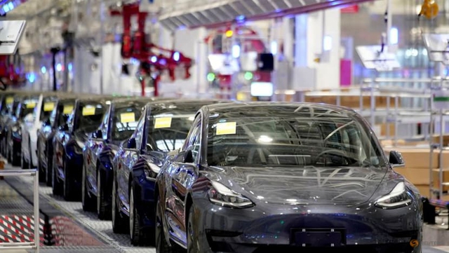 Hãng Tesla tạm ngừng sản xuất tại Thượng Hải trong vài tuần - Ảnh 1.