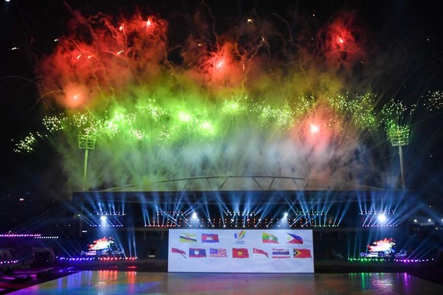 Giới truyền thông quốc tế dành hàng loạt mỹ từ cho lễ khai mạc SEA Games 31 - Ảnh 1.