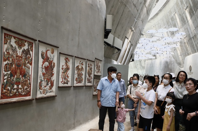 Hơn 17 nghề, làng nghề tiêu biểu ba miền tham gia triển lãm “Vẻ đẹp của làng nghề Việt” - Ảnh 1.