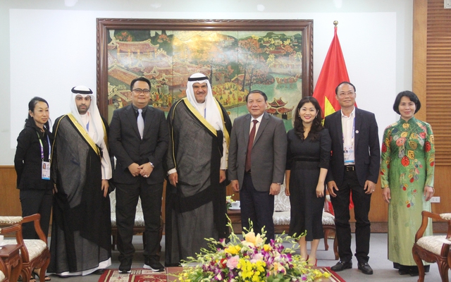 Bộ trưởng Nguyễn Văn Hùng tiếp Bộ trưởng Bộ Du lịch và Thể thao Thái Lan và Chủ tịch Liên đoàn Bắn súng Châu Á - Ảnh 5.