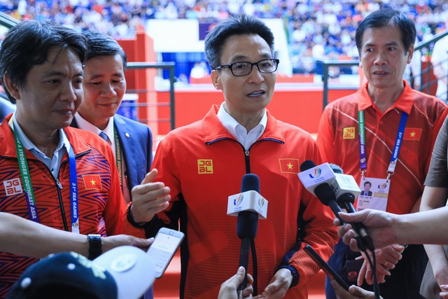 Phó Thủ tướng Vũ Đức Đam: &quot;Thành tích của các vận động viên đạt được tại SEA Games 31 cho thấy Thể thao Việt Nam đang đi đúng hướng&quot; - Ảnh 1.