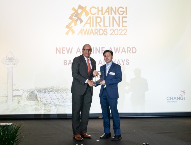 Bamboo Airways nhận giải thưởng hàng không tại Singapore - Ảnh 1.