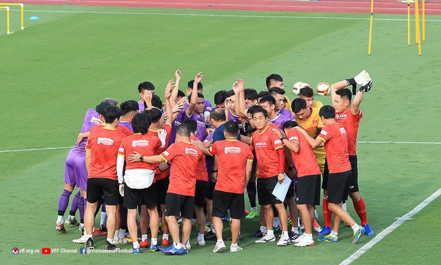 HLV Park Hang-seo: "U23 Việt Nam sẽ cố gắng hoàn thành nhiệm vụ bảo vệ chiếc HCV" - Ảnh 1. HLV Park Hang-seo: "U23 Việt Nam sẽ cố gắng hoàn thành nhiệm vụ bảo vệ chiếc HCV" - Ảnh 1.
