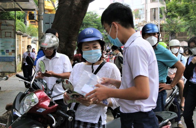 15.000 thí sinh ở Đà Nẵng dự thi vào lớp 10  - Ảnh 2.