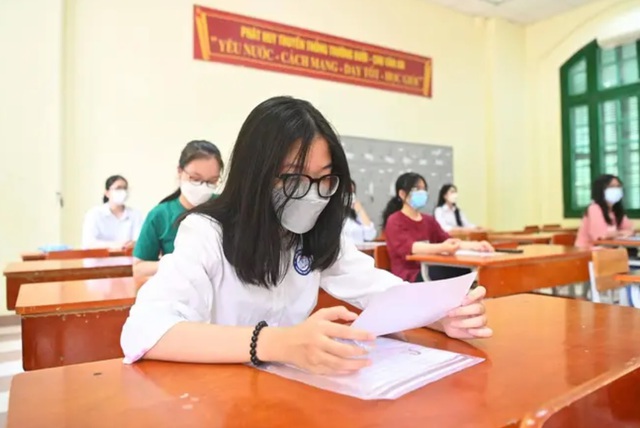 Nhiều thí sinh vi phạm quy chế trong Kỳ thi tuyển sinh vào lớp 10 THPT tại Hà Nội - Ảnh 1.