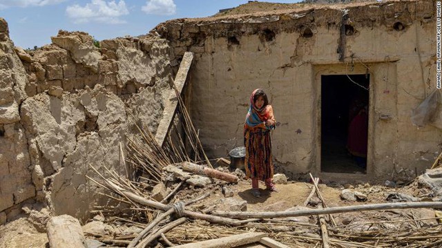 Hậu động đất khiến 1000 người chết, Afghanistan trước nguy cơ khủng hoảng mọi mặt trận - Ảnh 1.