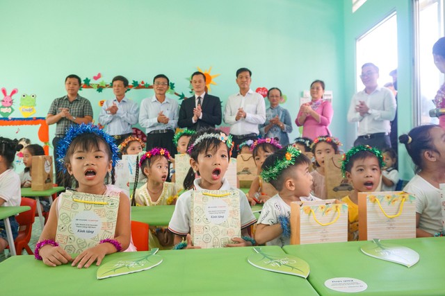 Hyundai Thành Công Viêt Nam trao tặng điểm trường mầm non tại Long An - Ảnh 2.