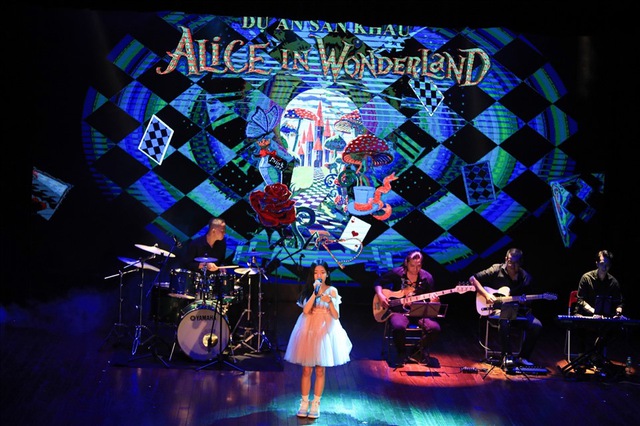 Sắp ra mắt nhạc kịch "Alice ở xứ sở diệu kỳ" - Ảnh 3. Sắp ra mắt nhạc kịch "Alice ở xứ sở diệu kỳ" - Ảnh 3.